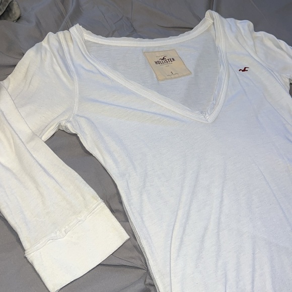 Hollister White Logo V-neck Quarter Sleeve Tee Top - Picture 6 of 12
